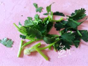 香菜切段