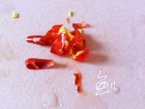 干红辣椒切段