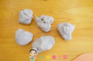 面团分成6份，一份大概78g左右，盖上保鲜膜松弛15分钟