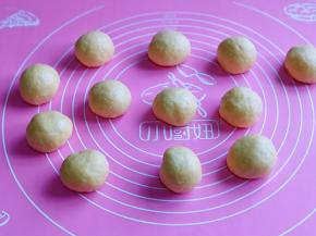 依次做完，盖上保鲜膜，避免风干。