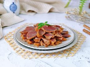 摆盘即可享用。