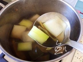 煮至冬瓜块有点透明