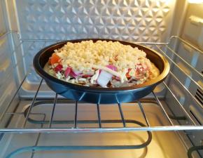 送入预热好的烤箱。