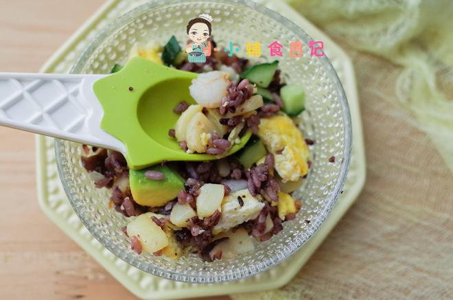 12个月以上牛油果虾仁炒饭