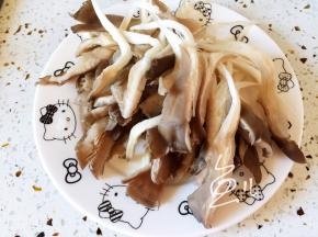 平菇撕成条