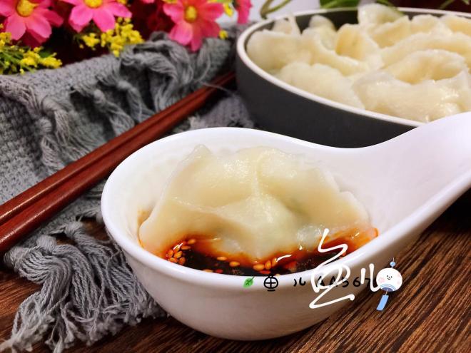 韭菜鸡蛋龙利鱼饺子