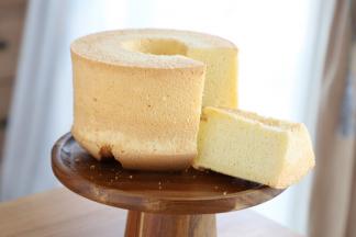 手工或者借助脱模刀脱模。