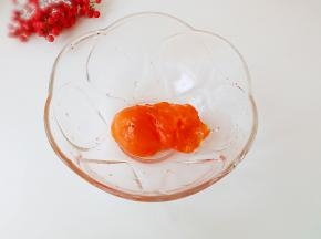 去掉外皮和果蒂。