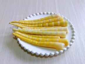 笋尖洗干净，买的真空包装的新鲜嫩笋尖。