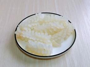 木鱼花洗干净。