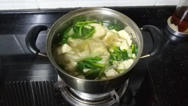 煮至变透明即可，试试汤够味没有再调整