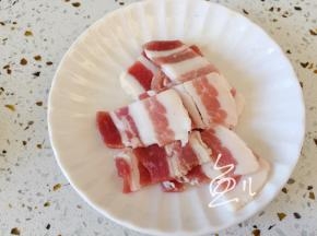 五花肉切片