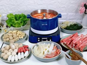 烧开后就可以下去菜品啦！涮起来。