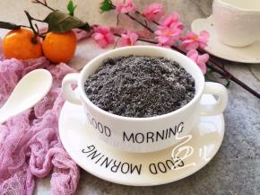 打好的黑芝麻粉装袋，冰箱保存