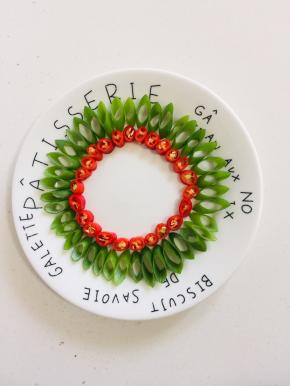 再摆一圈儿小米辣圈儿。