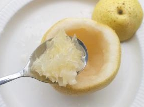 放入提前泡好的银耳，