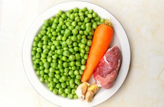 准备好所有食材。