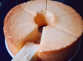 完全冷却后，脱模切块