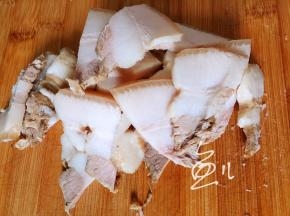 熟五花肉切片