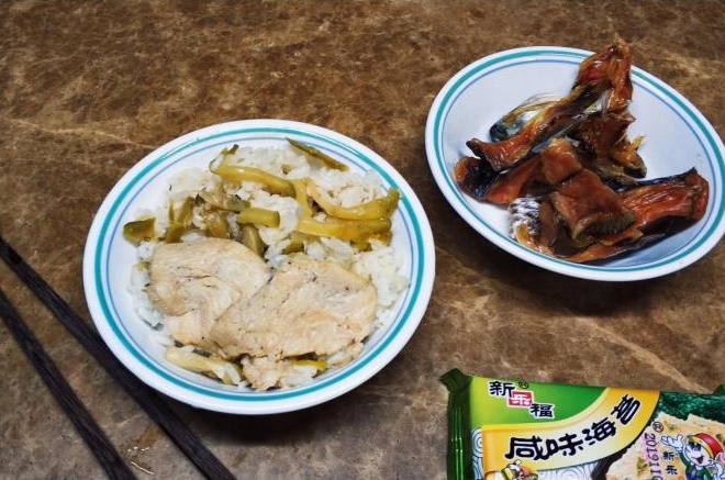 鸡胸肉榨菜焗饭