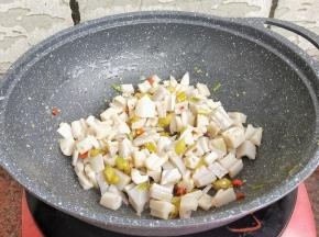 翻炒均匀