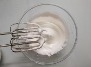 高速打发至如图的状态