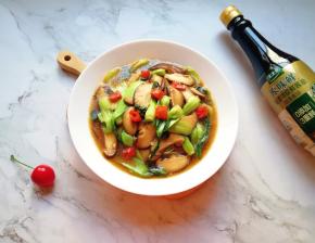 口感微辣很鲜。