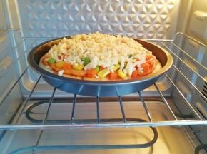 送入预热好的烤箱。