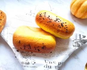 加了滤镜的南瓜面包。