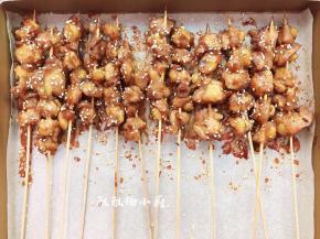 出炉的鸡脆骨特别的香，记得趁热吃哦