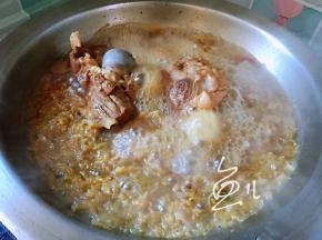继续煮半小时