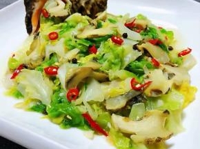 鲜嫩爽口的火爆头菜螺片装入盘中撒上小米辣颜值爆棚哦