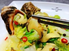 螺片入口鲜嫩美味搭配头菜的脆爽就是完美