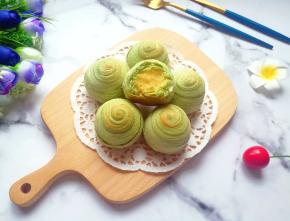 咬开一个看看。