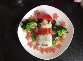 随意摆入剩下的所有食材
