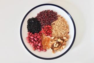 准备好需要的食材。