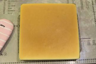 出炉轻震几下放1-2分钟。