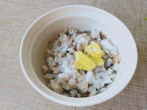 加一点点的白酒杀菌。