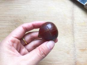 用刀割出十字口