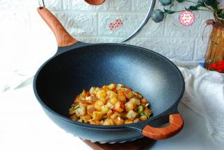 冬天就吃这菜，才2块钱1斤，维生素C是苹果的10倍，美白又瘦腿