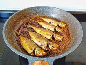 看汤汁差不多开大火收汁。