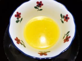 黄油隔热水融化