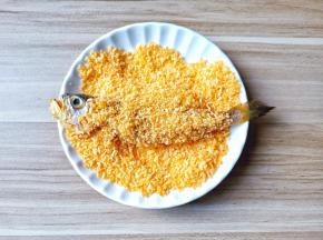 再裹一层面包糠【面包糠微微压一下】