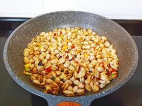 爆炒到个个开口。