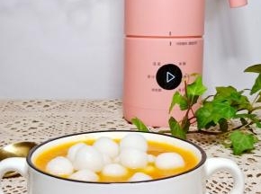 软糯的小圆子加上香甜的南瓜泥，口感一级棒！