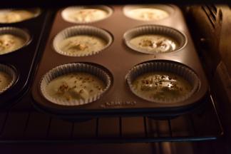 烤箱165度，烘焙25分钟。