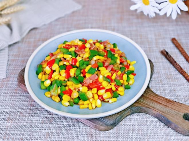 甜玉米炒彩椒