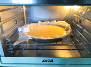 放入预热好的烤箱中层180度30分钟