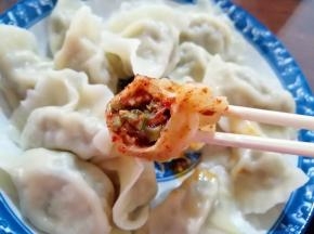 再蘸一下汁，一口吃掉！