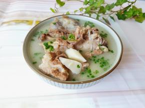 山药软糯香甜，口感超级赞。